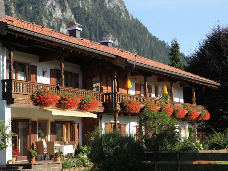 Gaestehaus Gschwendtner - Chiemgau Karte Inzell Exterior photo